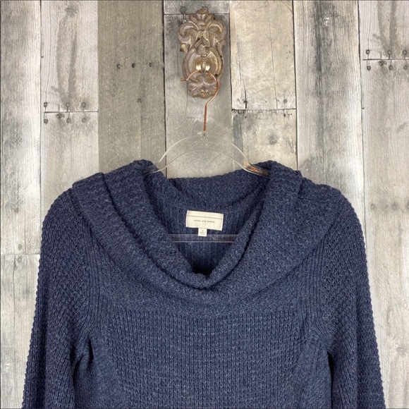 Angel of the North Rosie Cowlneck Pullover Medium - Picture 5 of 16